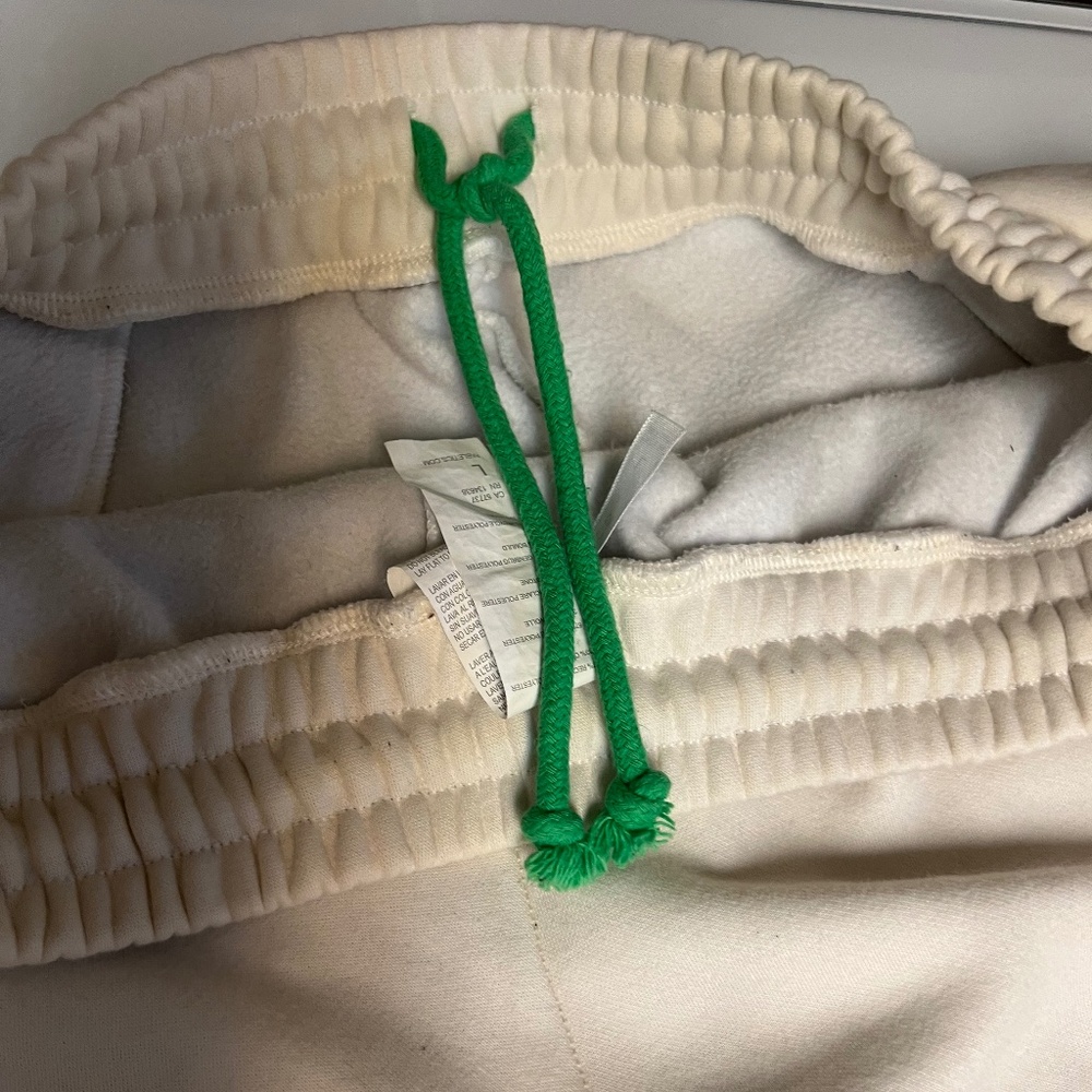 Fabletics Creamy White Joggers w Green Drawstring Inside Elastic Waist Pockets - Picture 7 of 8
